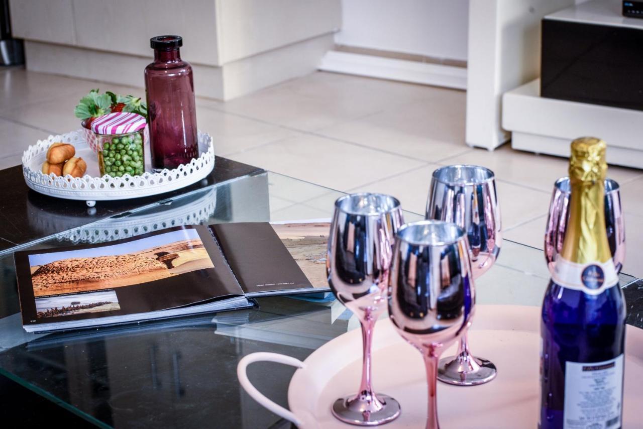 Stunning 2Br Apt W Balcony In City Center By Sea N' Rent Tel Aviv Dış mekan fotoğraf